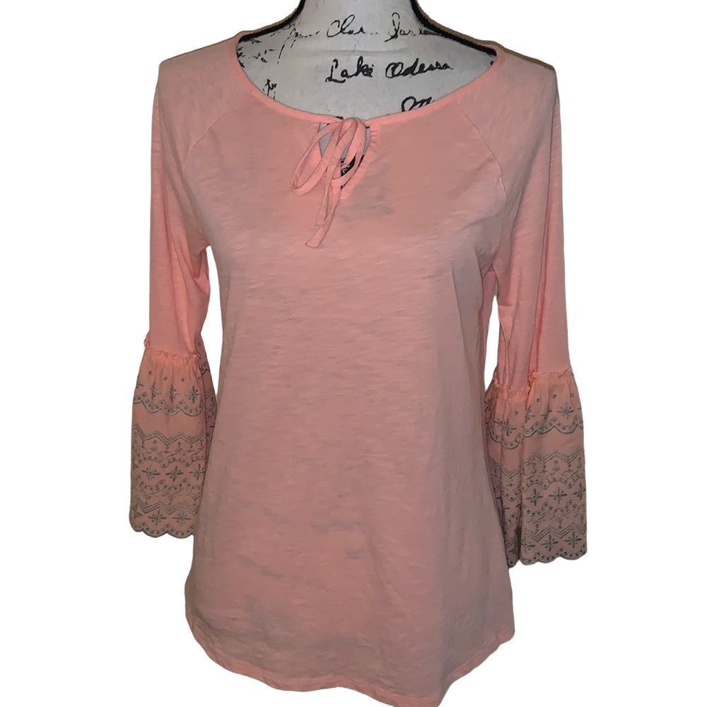ST. JOHN’S BAY peach & gray embroidered bell sleeves  Small